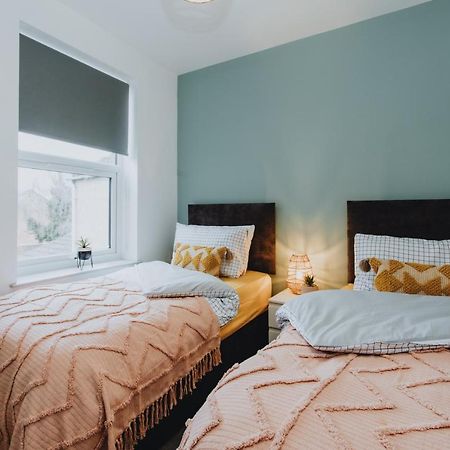 Townhouse House Ideal Contractors In Rugby Eksteriør bilde