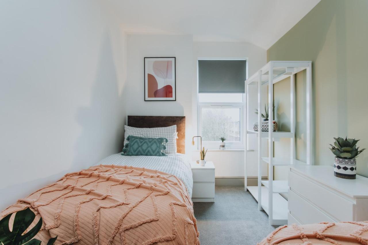 Townhouse House Ideal Contractors In Rugby Eksteriør bilde