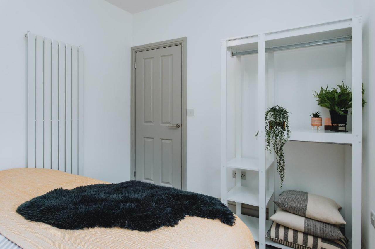 Townhouse House Ideal Contractors In Rugby Eksteriør bilde