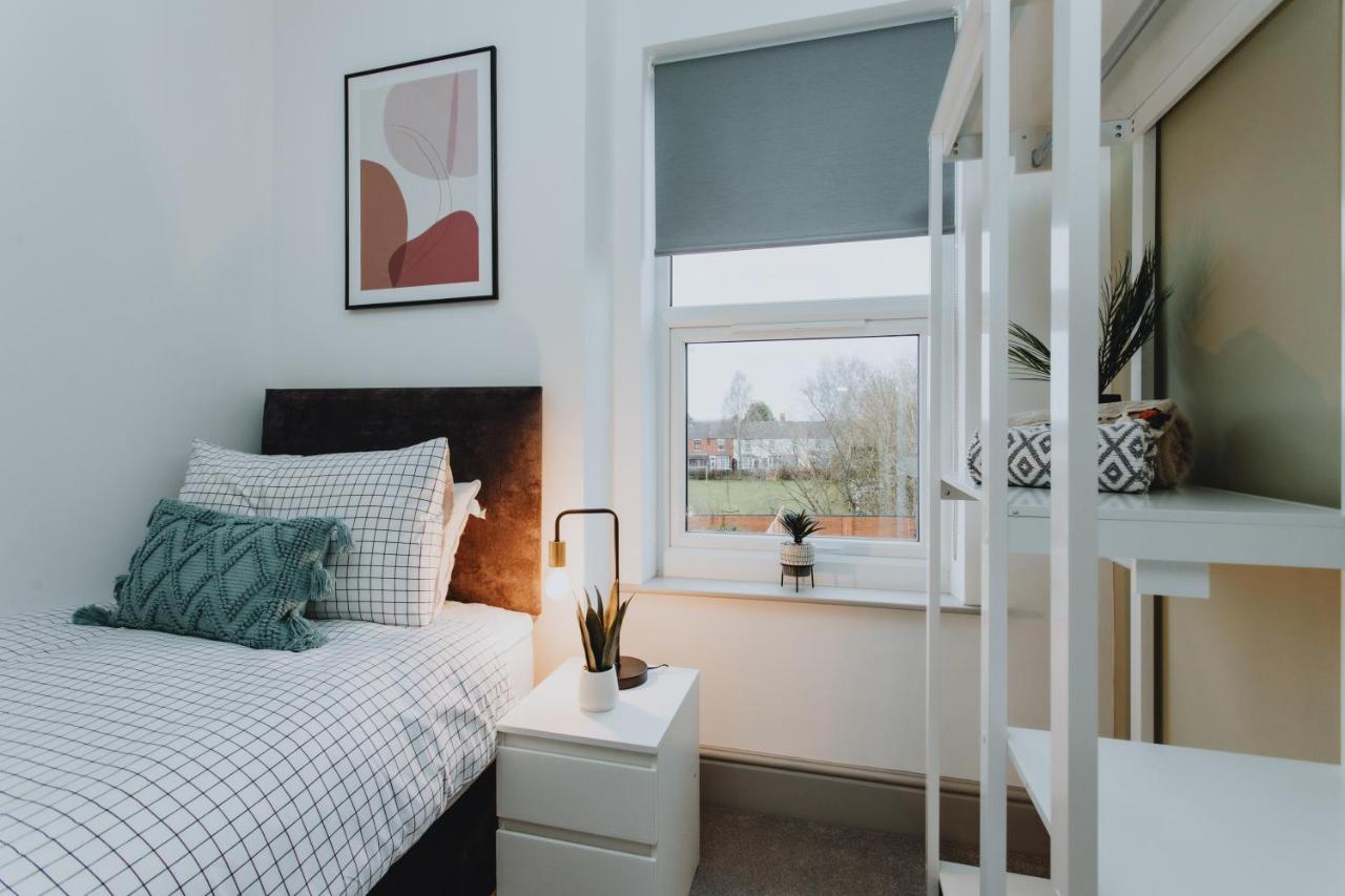 Townhouse House Ideal Contractors In Rugby Eksteriør bilde