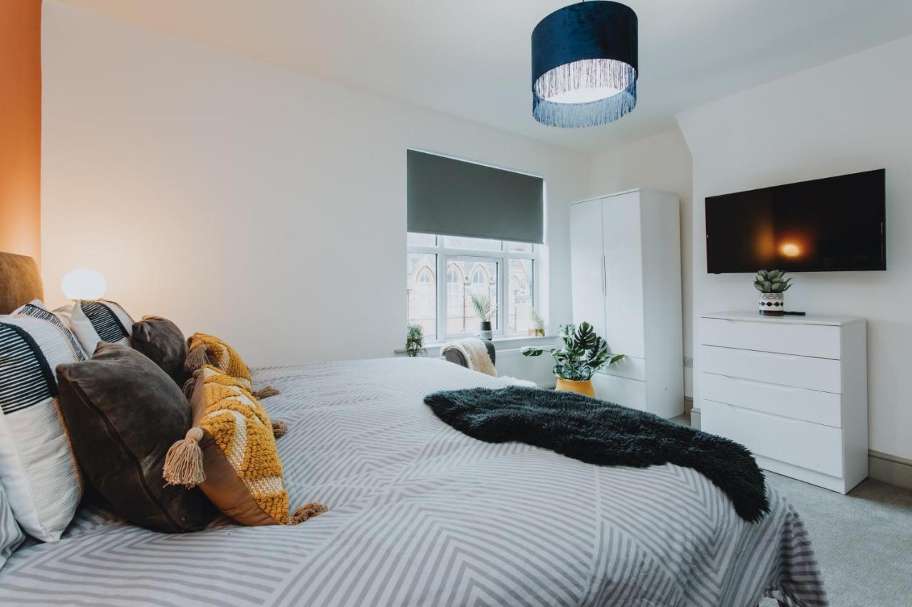 Townhouse House Ideal Contractors In Rugby Eksteriør bilde