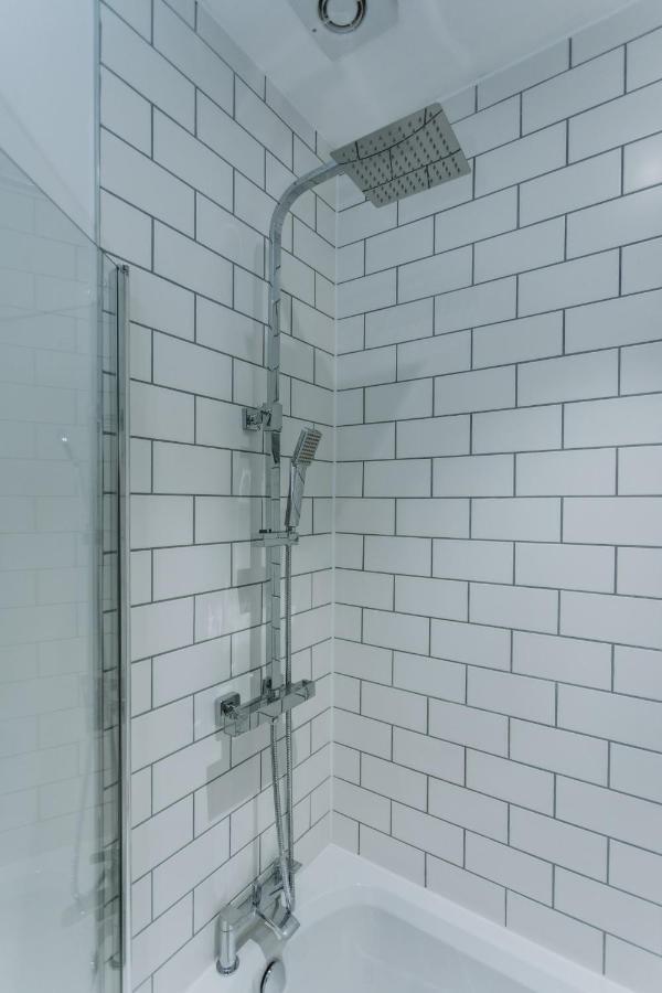 Townhouse House Ideal Contractors In Rugby Eksteriør bilde