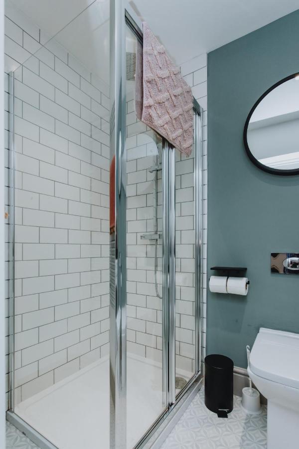Townhouse House Ideal Contractors In Rugby Eksteriør bilde