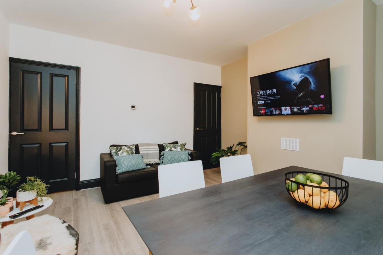 Townhouse House Ideal Contractors In Rugby Eksteriør bilde